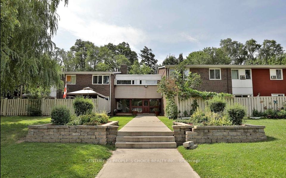 3308 The Credit Woodlands