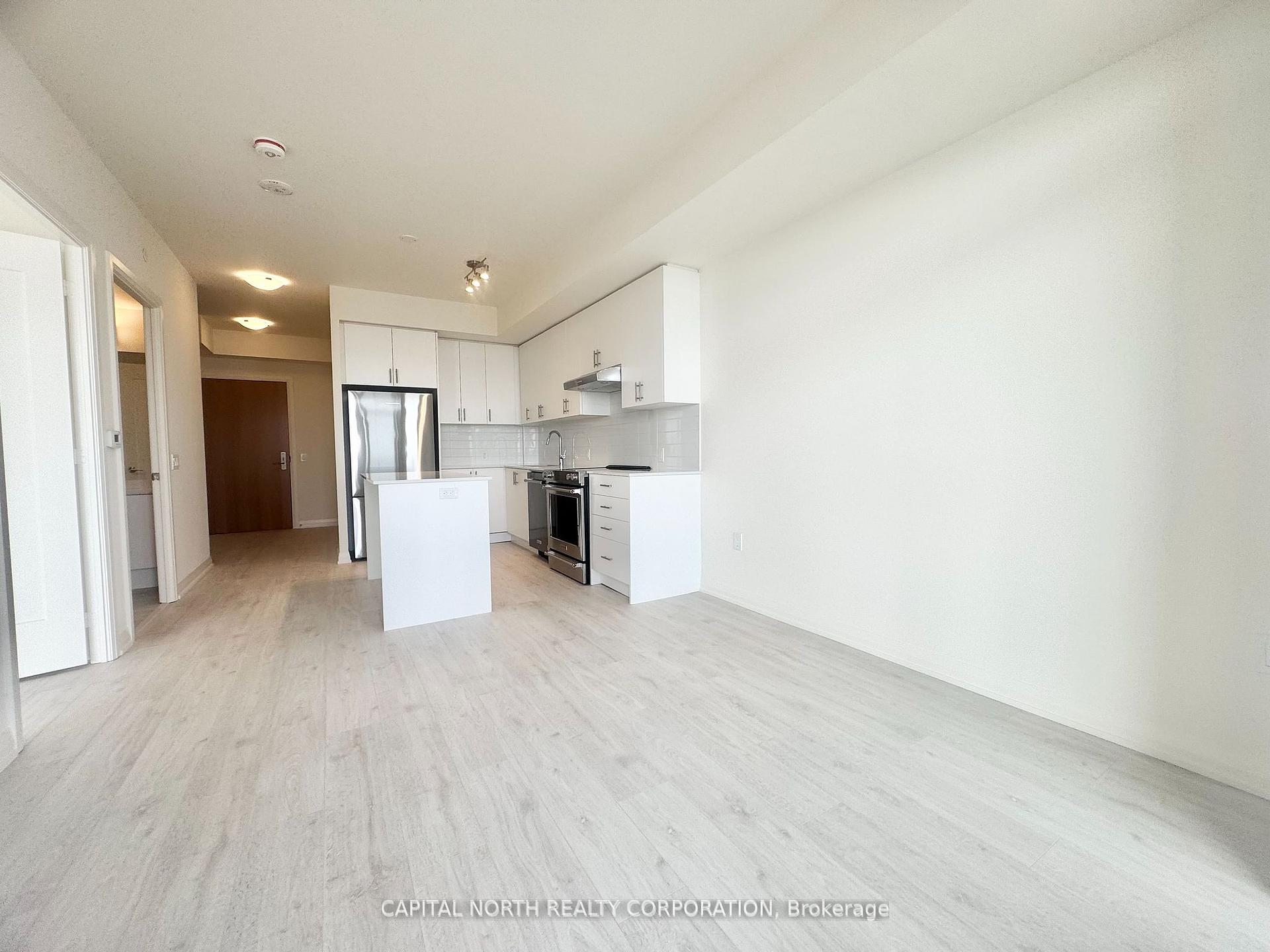2 Bedrooms Condo at 8960 Jane, Vaughan For sale