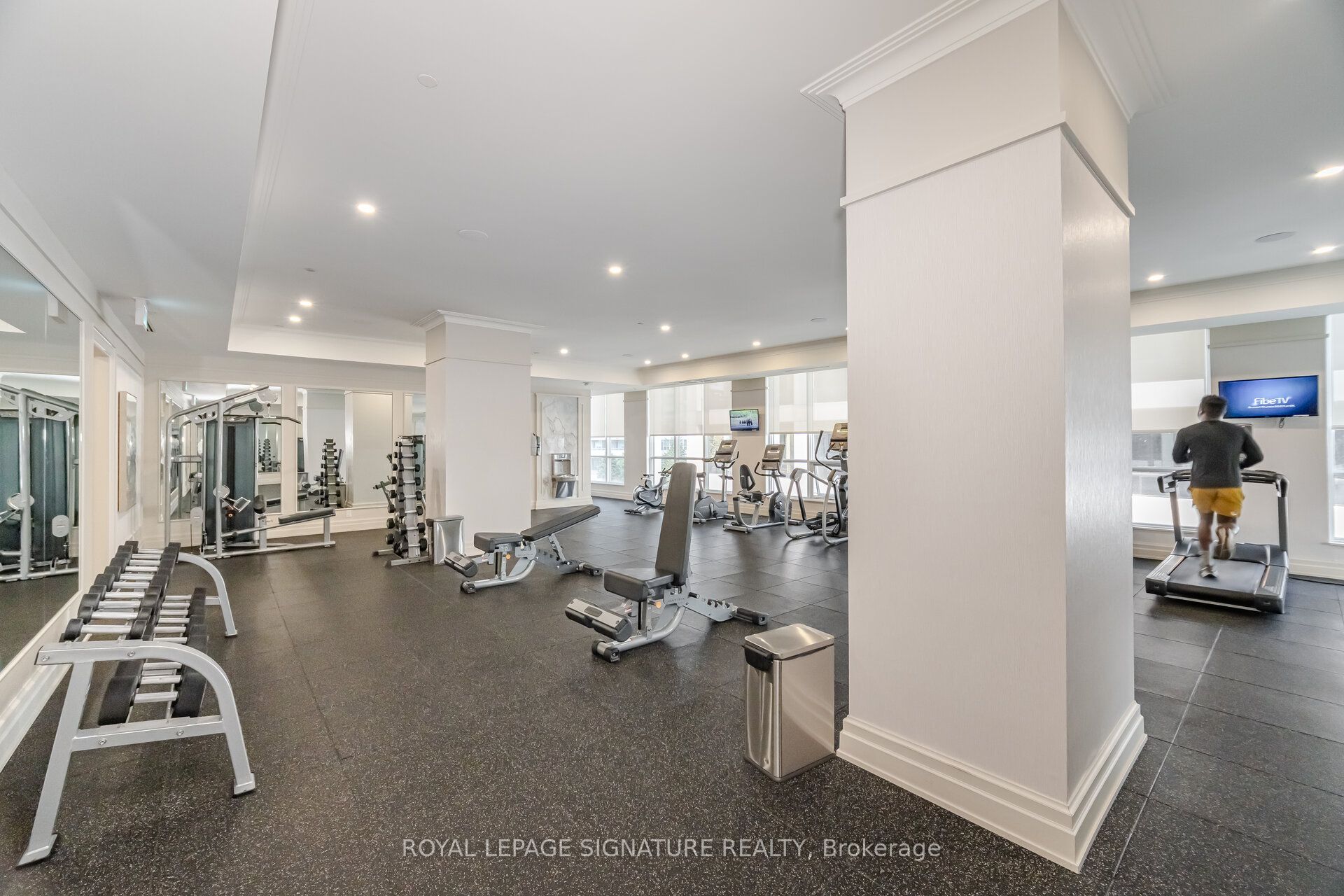 36 Elm Drive, #3007