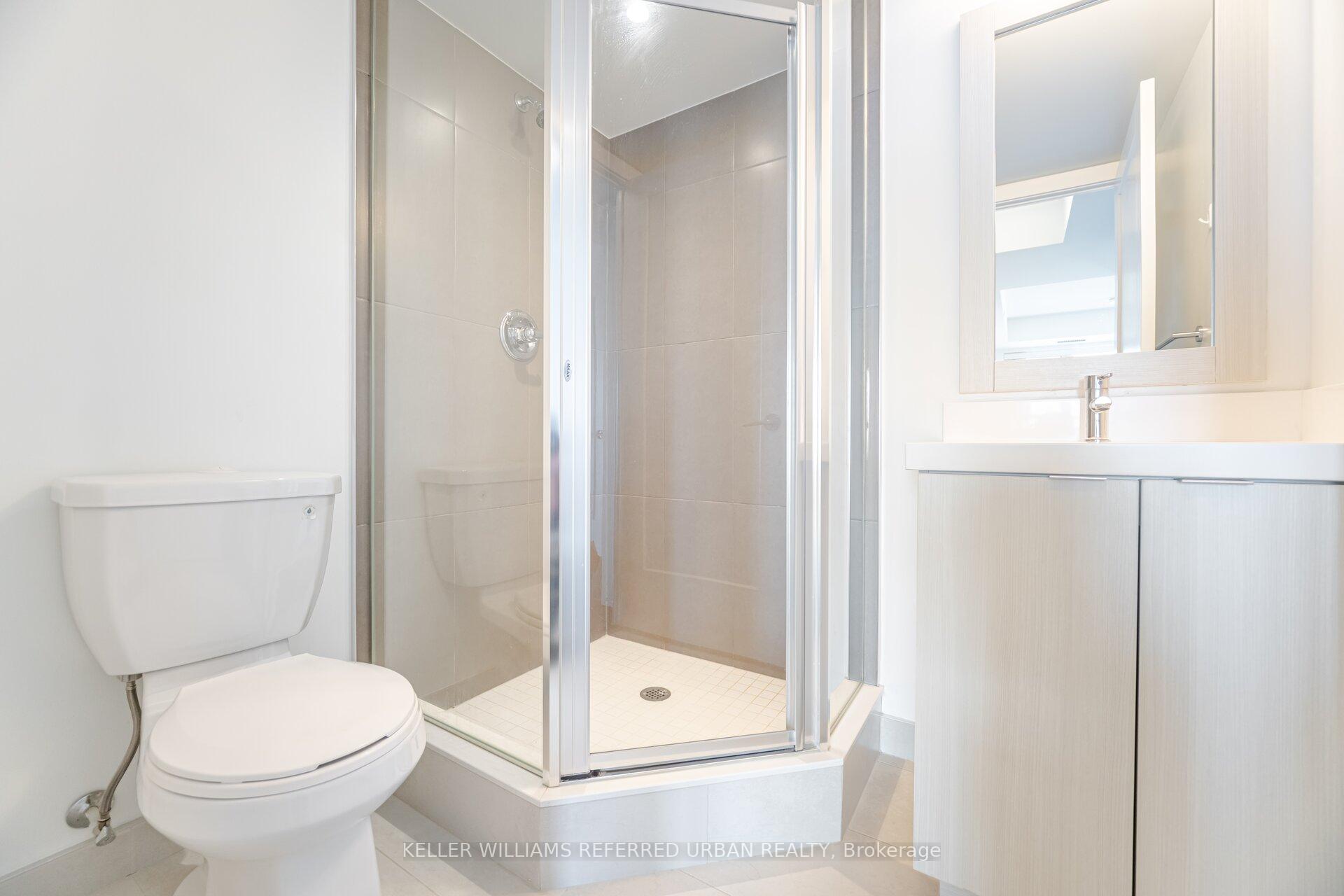 2 Bedrooms Condo at 9 Mabelle, Toronto For sale
