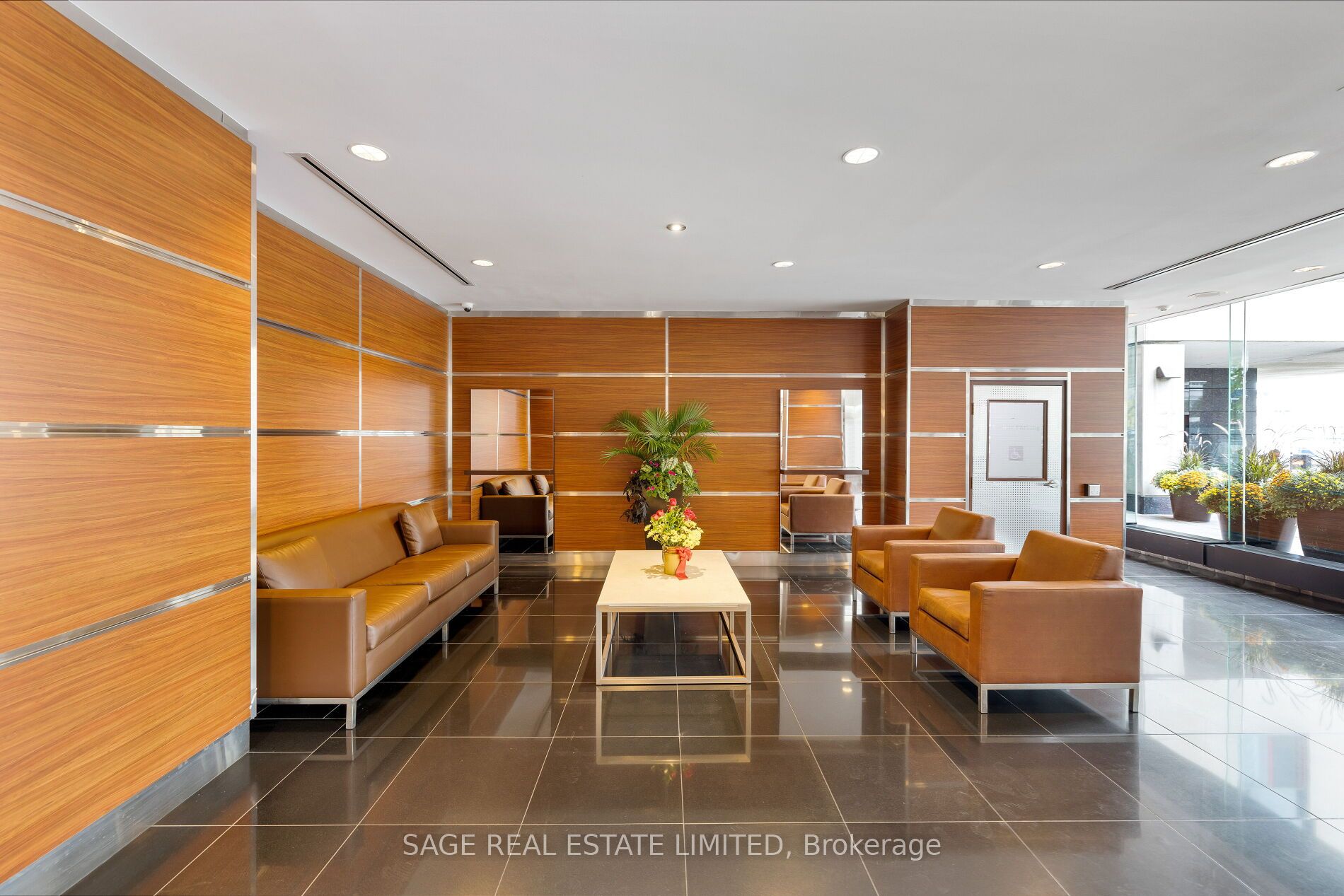 #3002 - 99 Harbour Square, Toronto, ON M5J 2H2