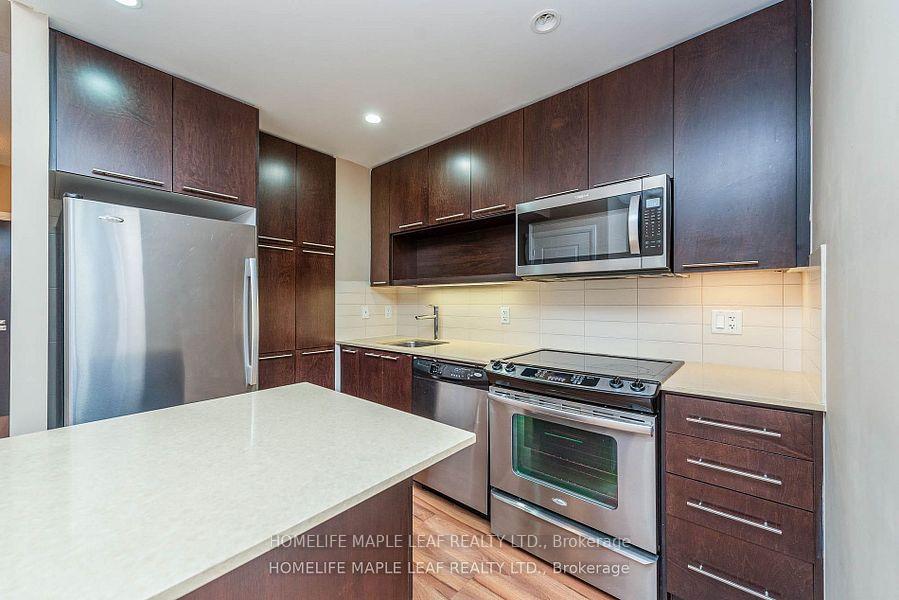 2 Bedrooms Condo at 100 Harrison Garden, Toronto For sale
