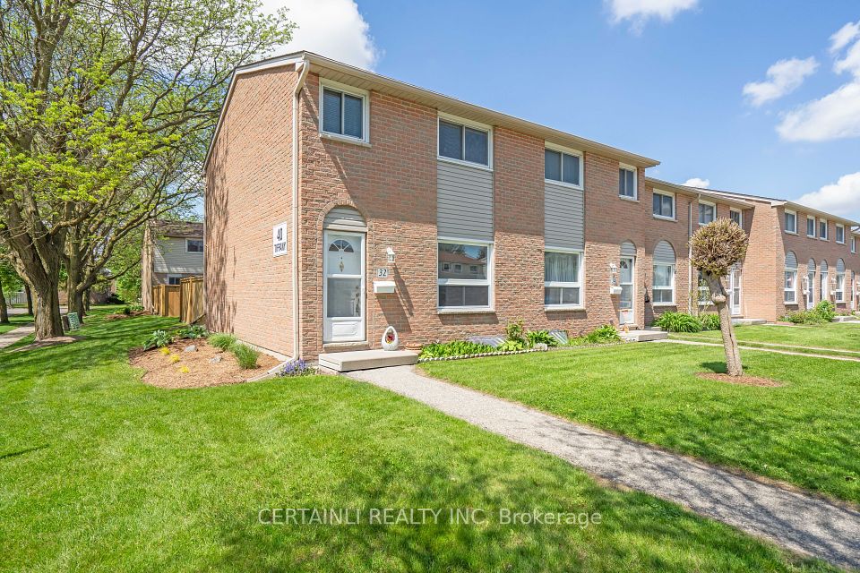 #32 - 40 Tiffany Drive, London East, ON N5V 3N3