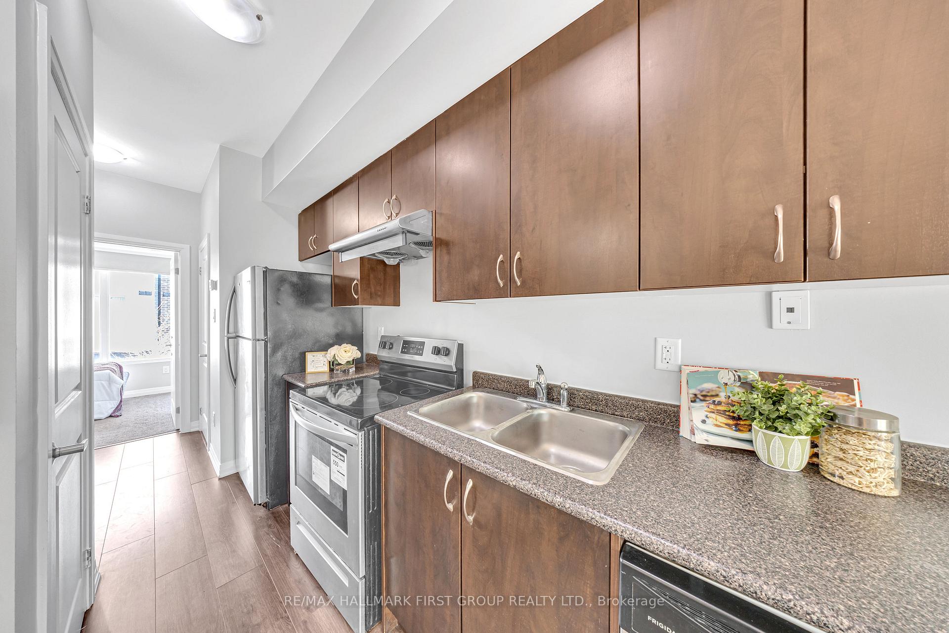 3 Bedrooms Condo at 1361 Neilson, Toronto For sale