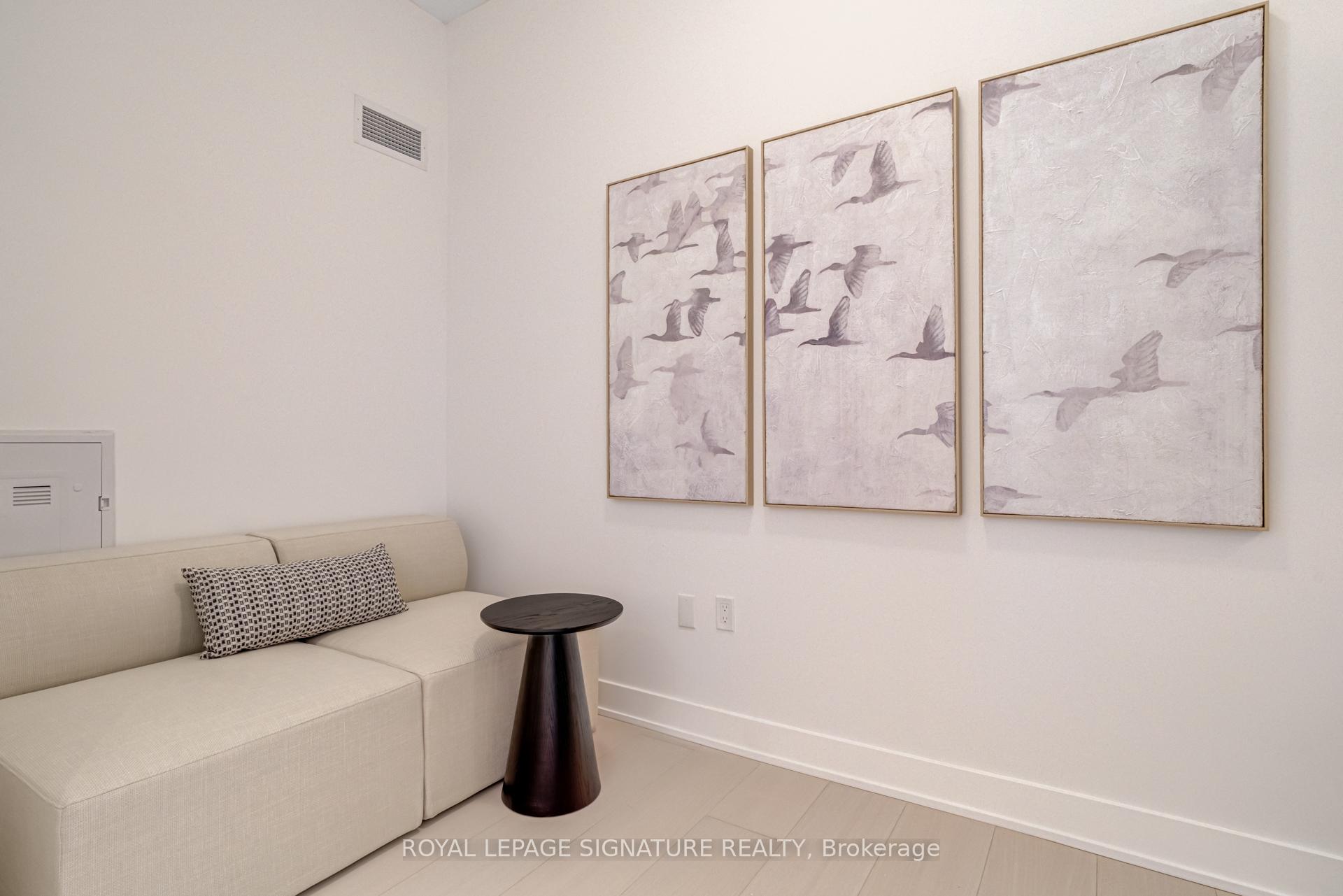 4 Bedrooms Condo at 2 Teagarden, Toronto For sale