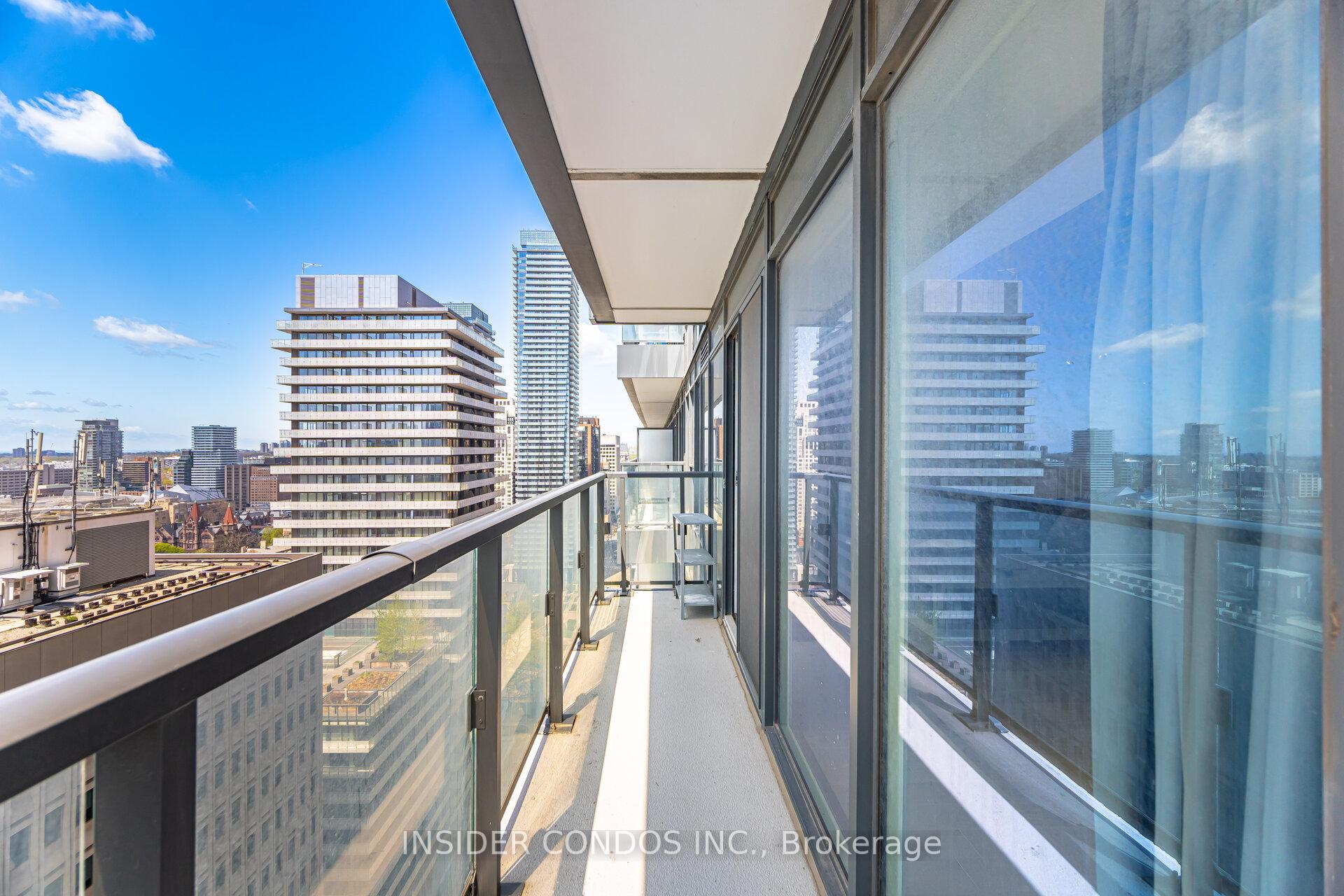 2 Bedrooms Condo at 955 Bay, Toronto For sale