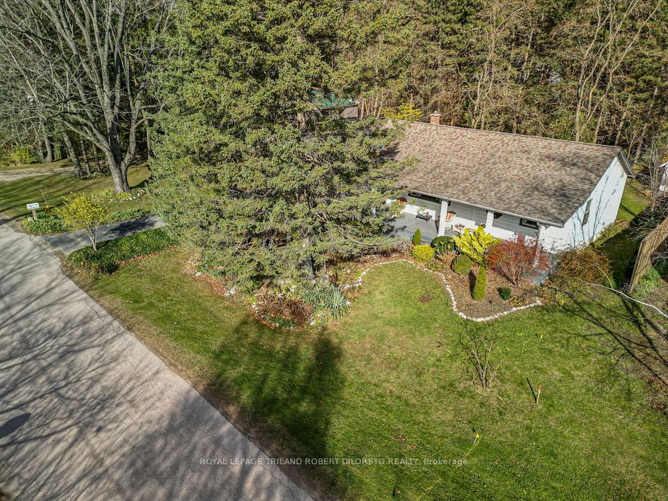 11 ELMHURST