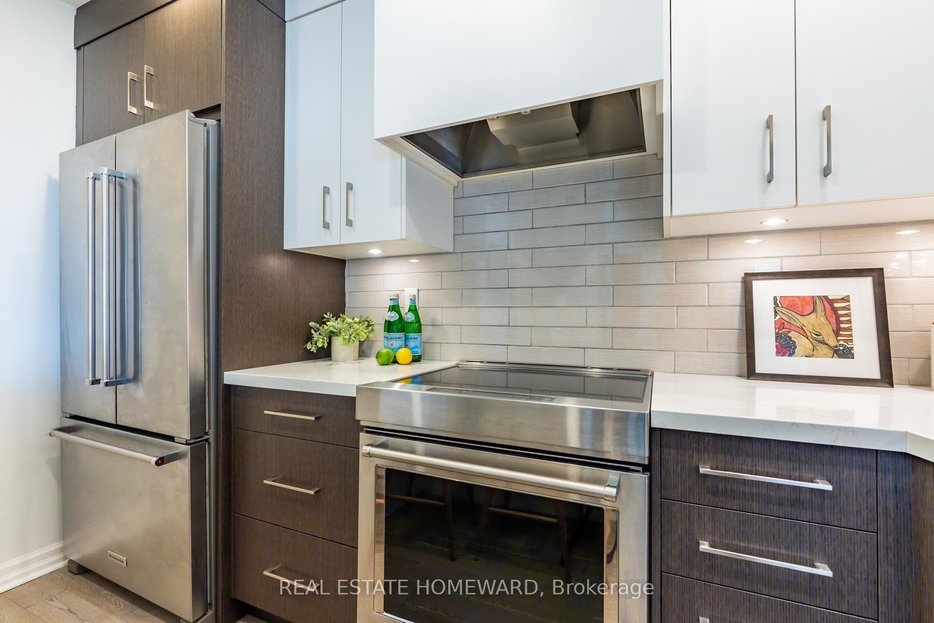 3 Bedrooms Co-op at 2 Nursewood, Toronto For sale