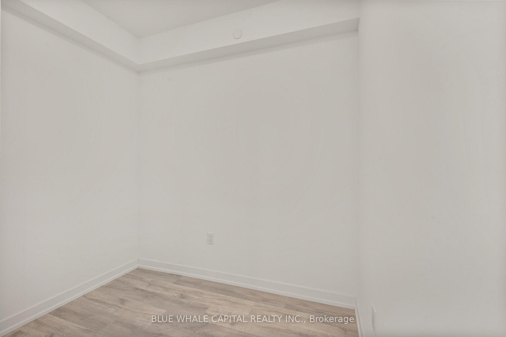 2 Bedrooms Condo at 8 Olympic Garden,  Toronto For sale