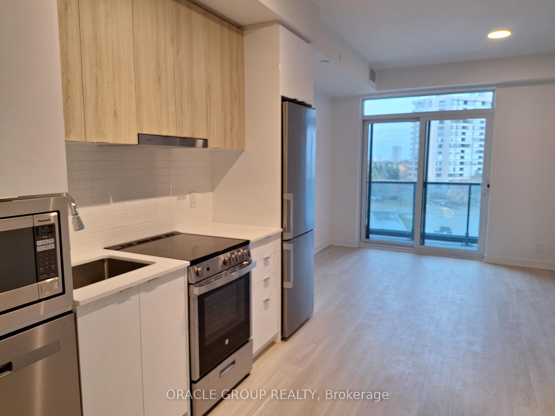 1 Bedroom Condo at 30 Upper Mall,  Vaughan For sale