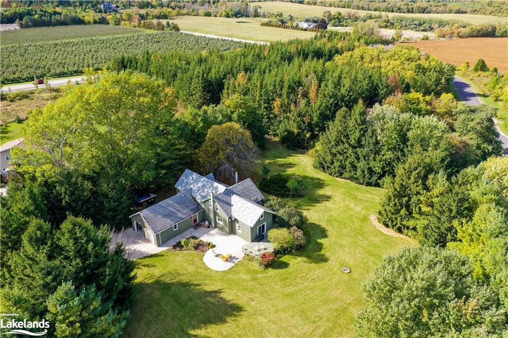 109 HIGH POINT Court Blue Mountains Ontario N0H 1J0