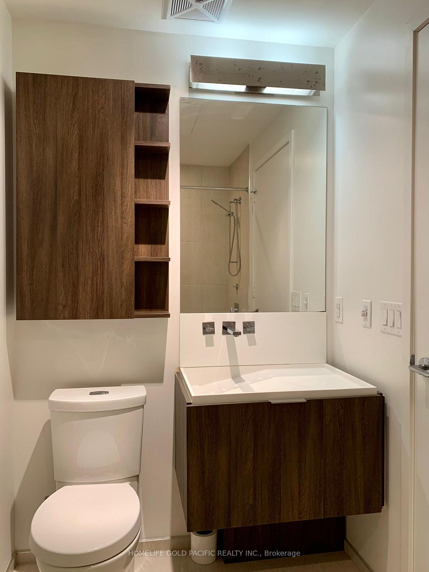 1 Bedroom Condo at 101 Charles, Toronto For sale
