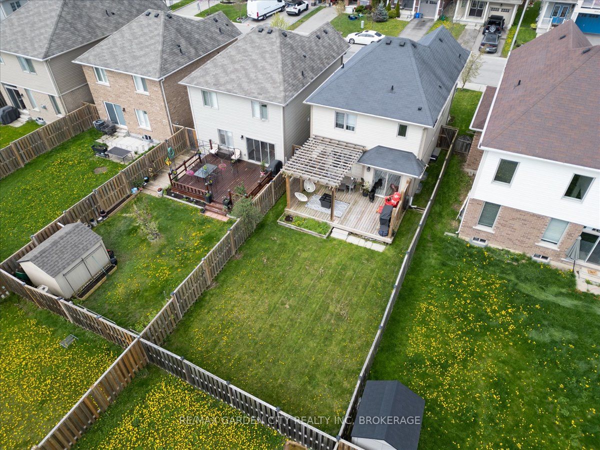 8648 DOGWOOD Crescent