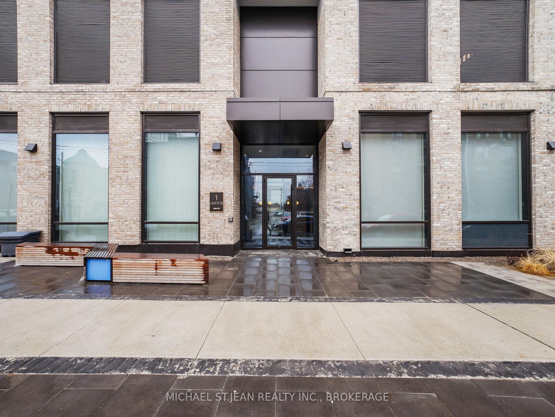 1 Bedroom Condo at 1 Jarvis,  Hamilton For sale