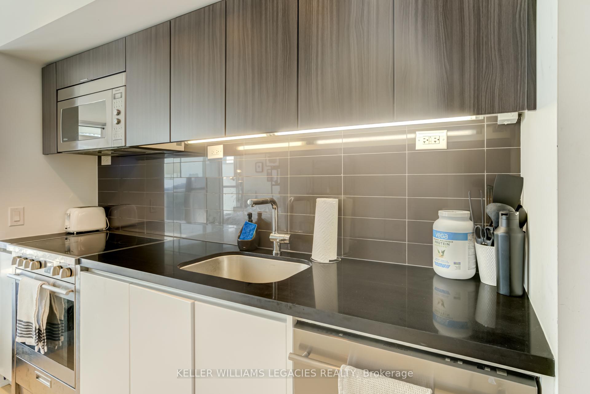 1 Bedroom Condo at 75 Queen’s Wharf,  Toronto For sale