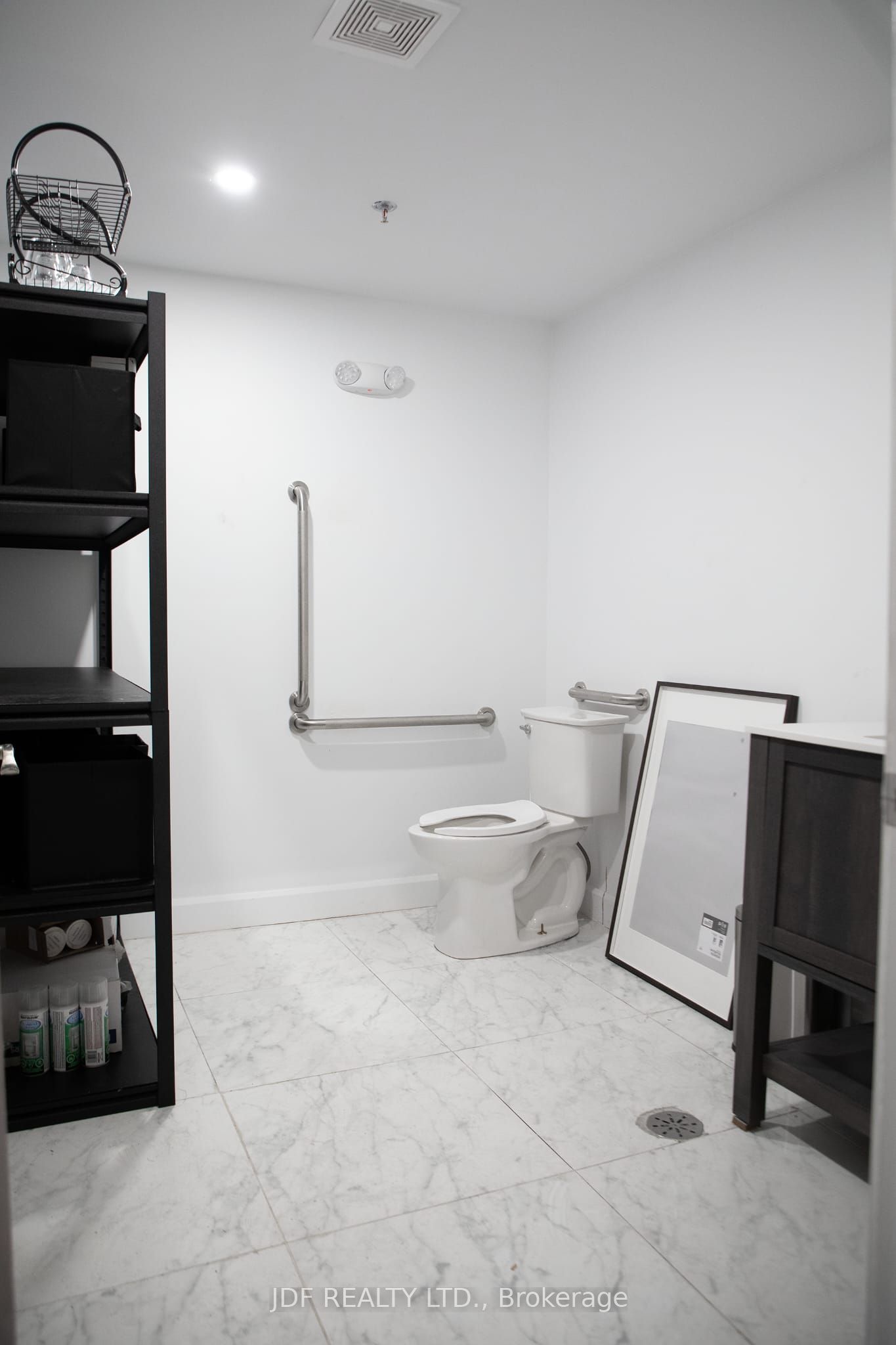5260 Solar Drive N, #9