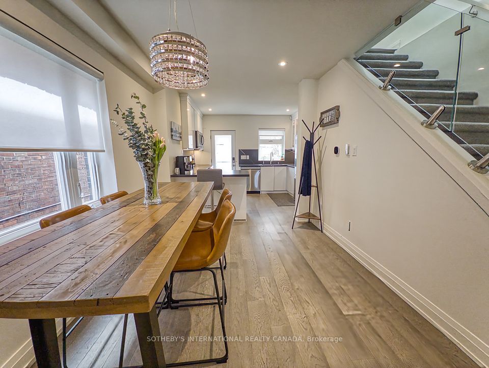 26 Greenwood Avenue, Toronto, ON M4L 2P4
