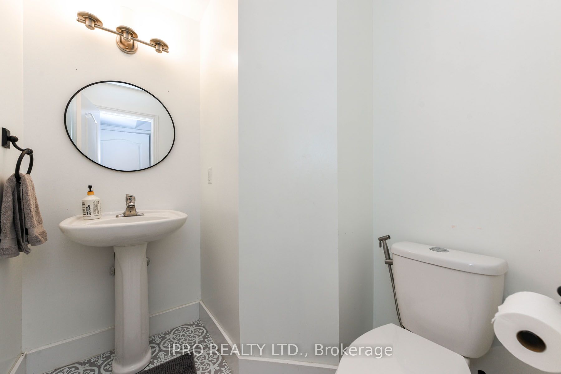 4055 Forest Run Avenue, #17