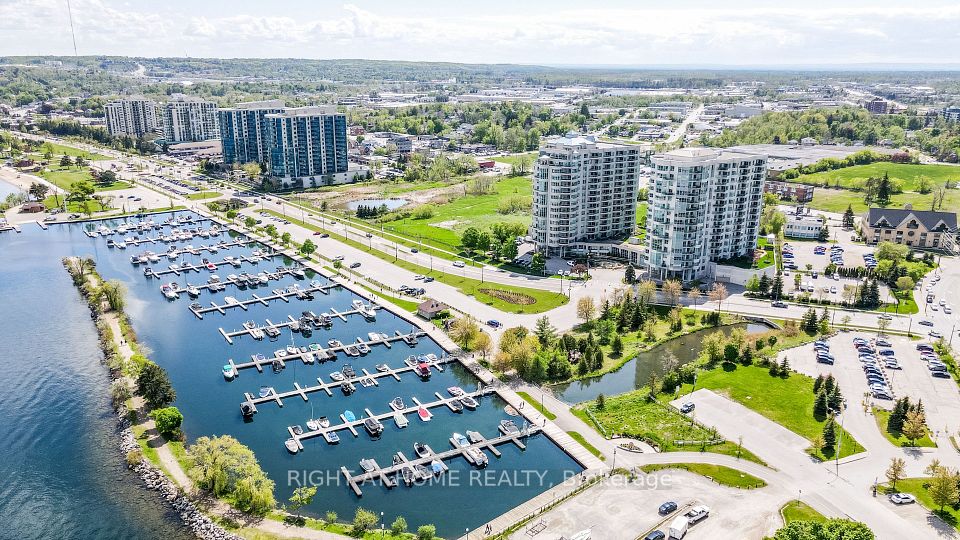6 Toronto