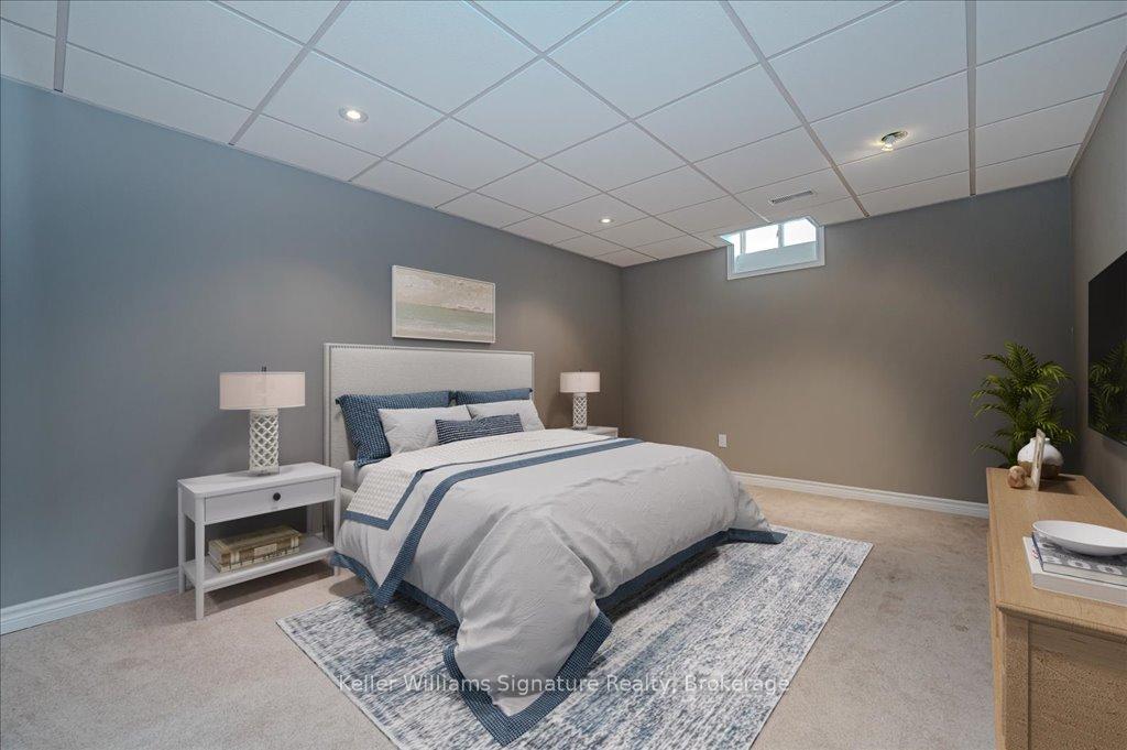 3 Bedrooms Condo at 2055 Walkers,  Burlington For sale