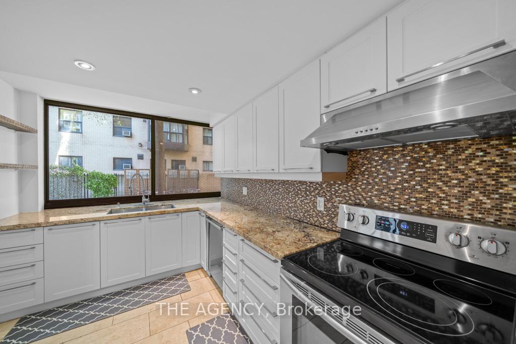 2 Bedrooms Condo at 211 St Patrick, Toronto For sale