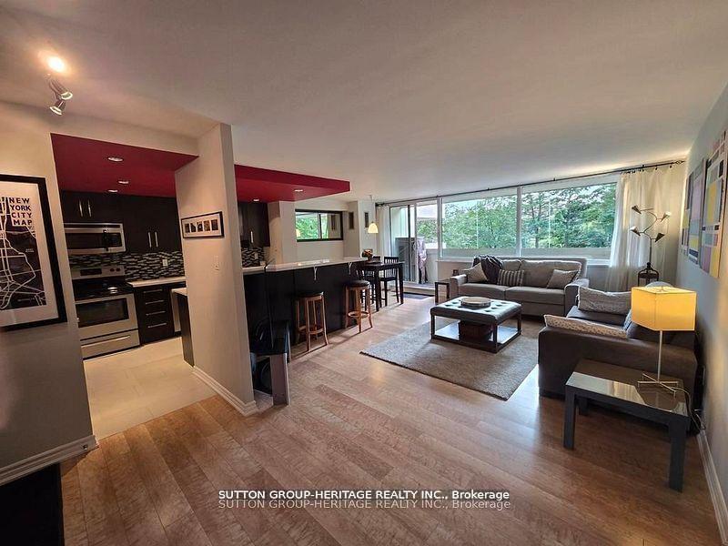 2 Bedrooms Condo at 75 Wynford Heights, Toronto For sale