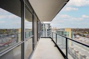 3 Bedrooms Condo at 29 Singer,  Toronto For sale