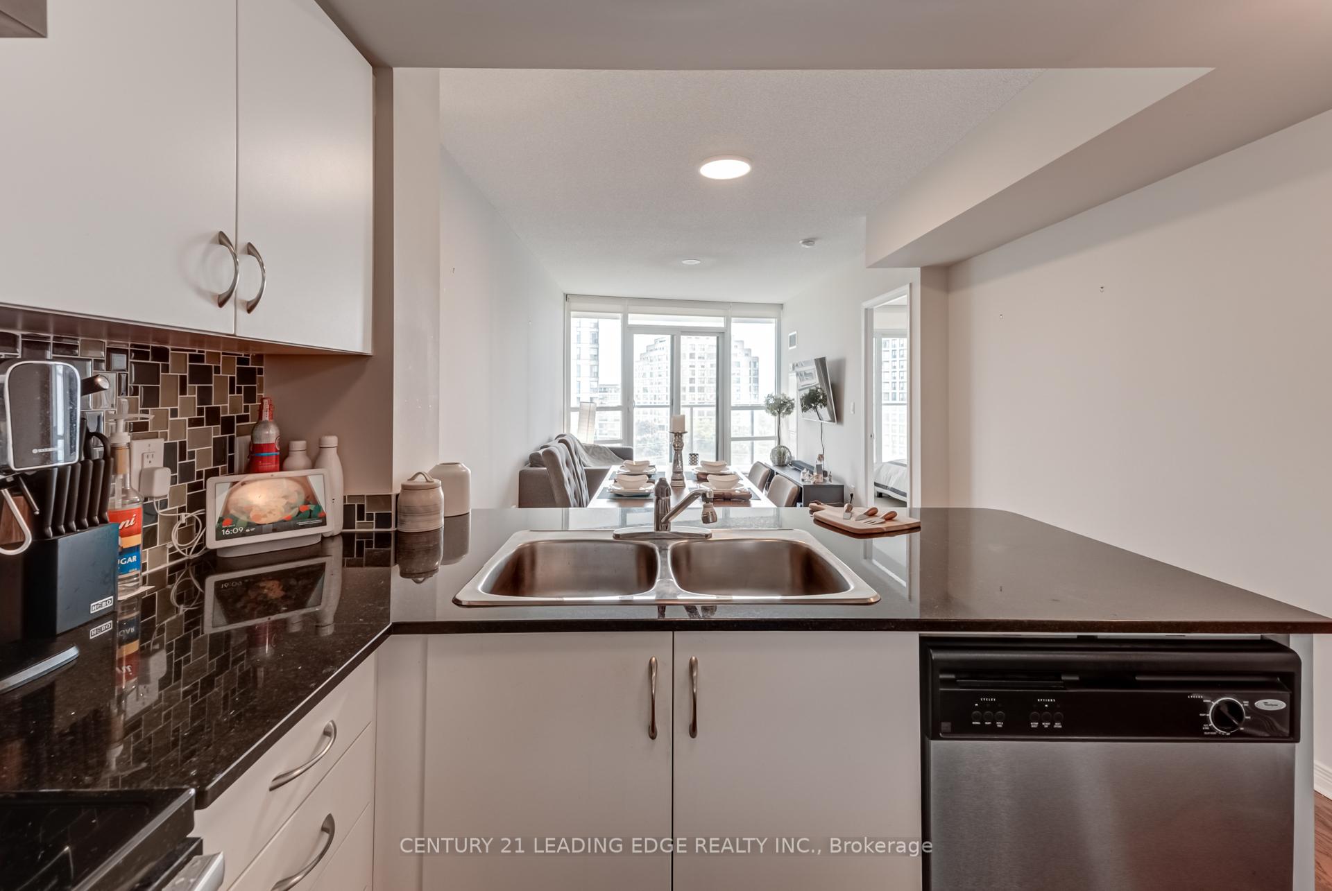 2 Bedrooms Condo at 2240 Lake Shore, Toronto For sale