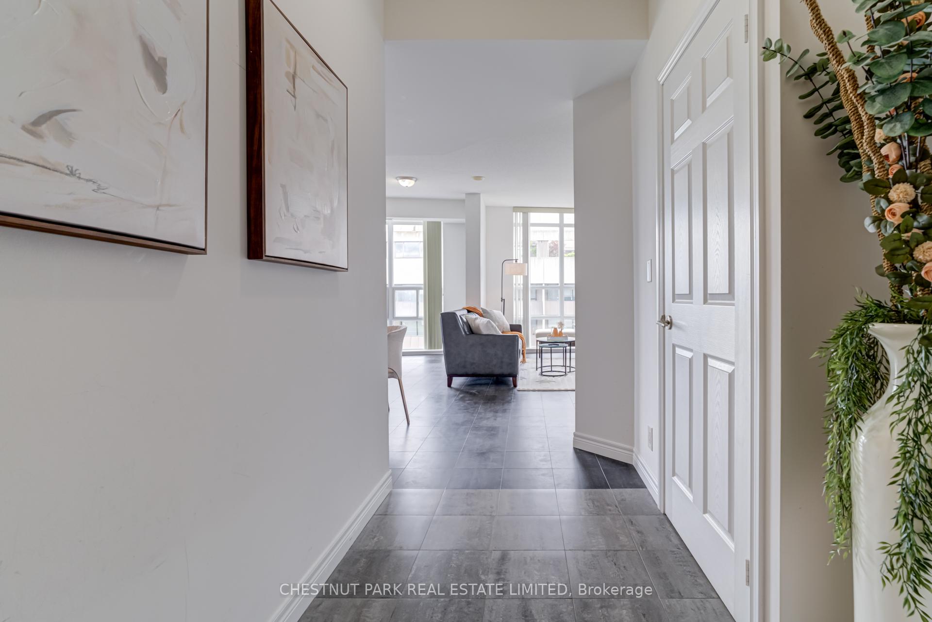 2 Bedrooms Condo at 736 Spadina, Toronto For sale