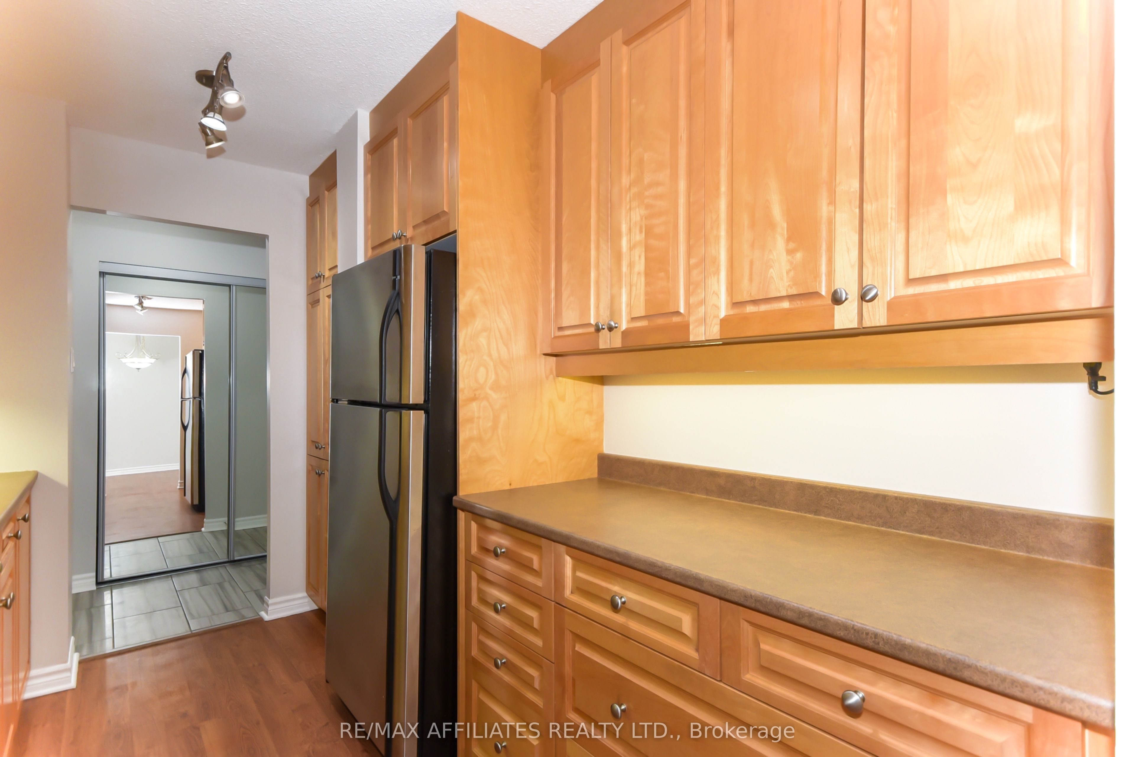 2400 Virginia Drive W, #305