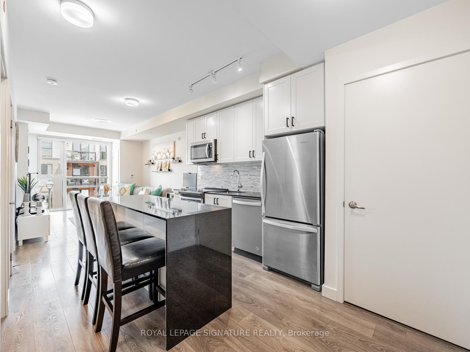 1 Bedroom Condo at 210 Sabina, Oakville For sale
