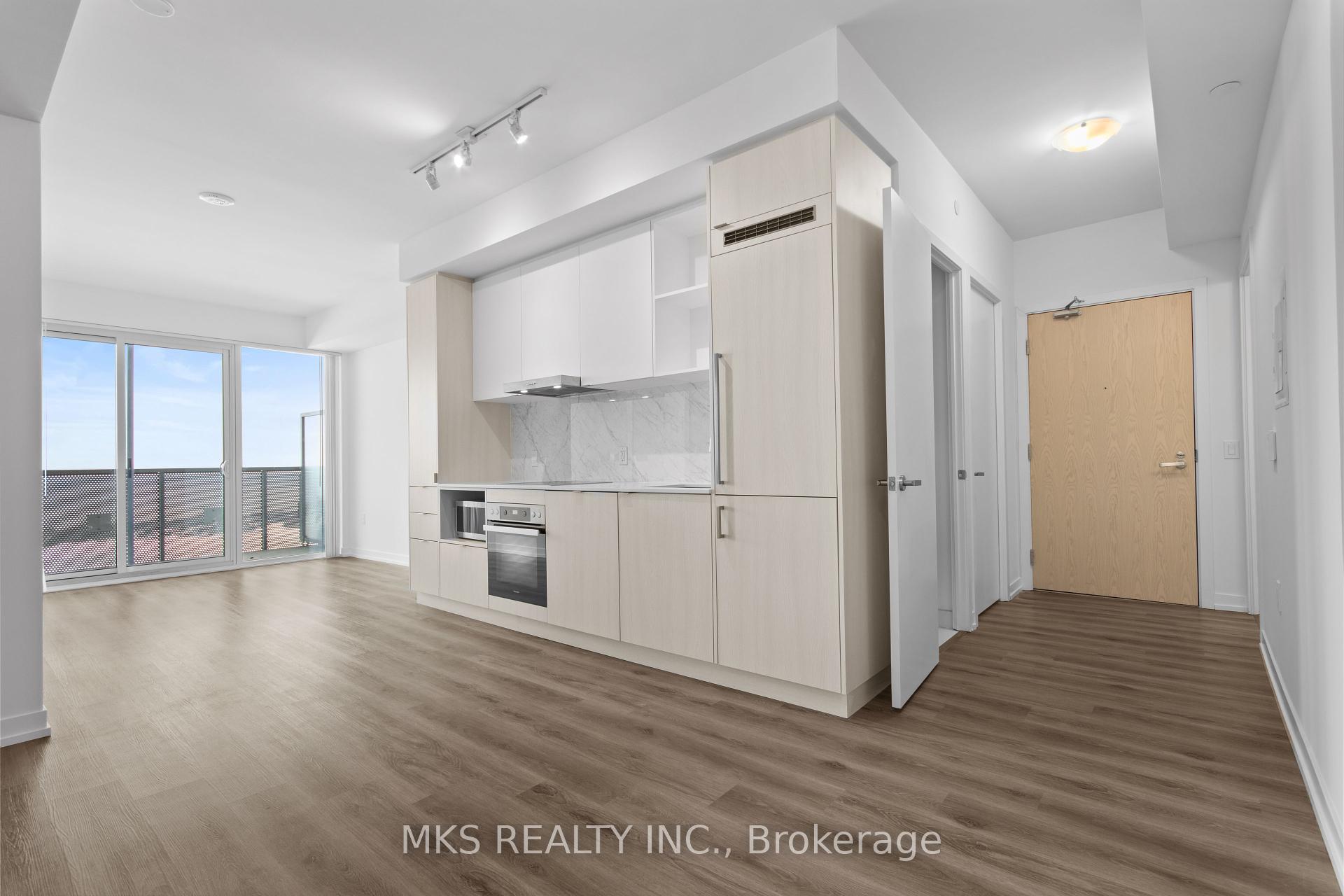 3 Bedrooms Condo at 138 Downes,  Toronto For sale