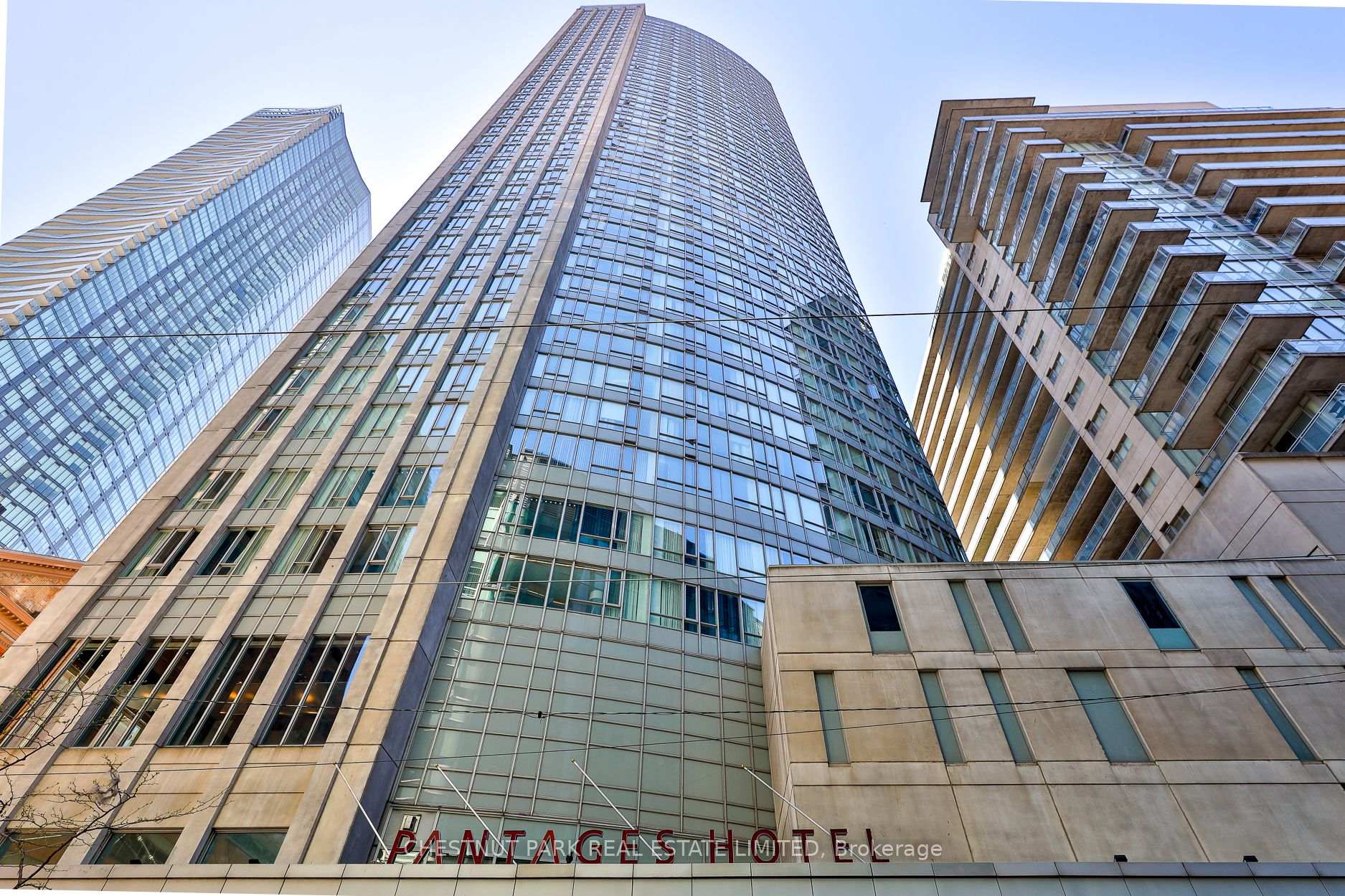 3 Bedrooms Co-op at 210 Victoria, Toronto For sale