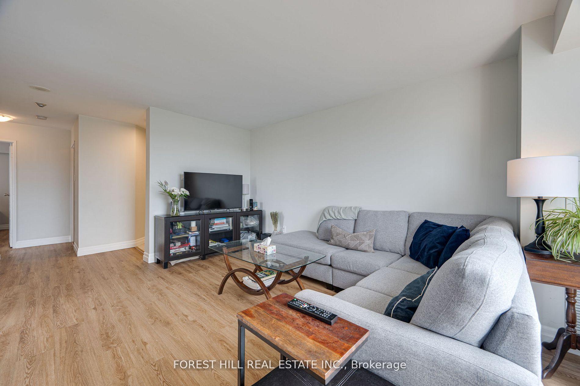 2 Bedrooms Condo at 3077 Weston, Toronto For sale