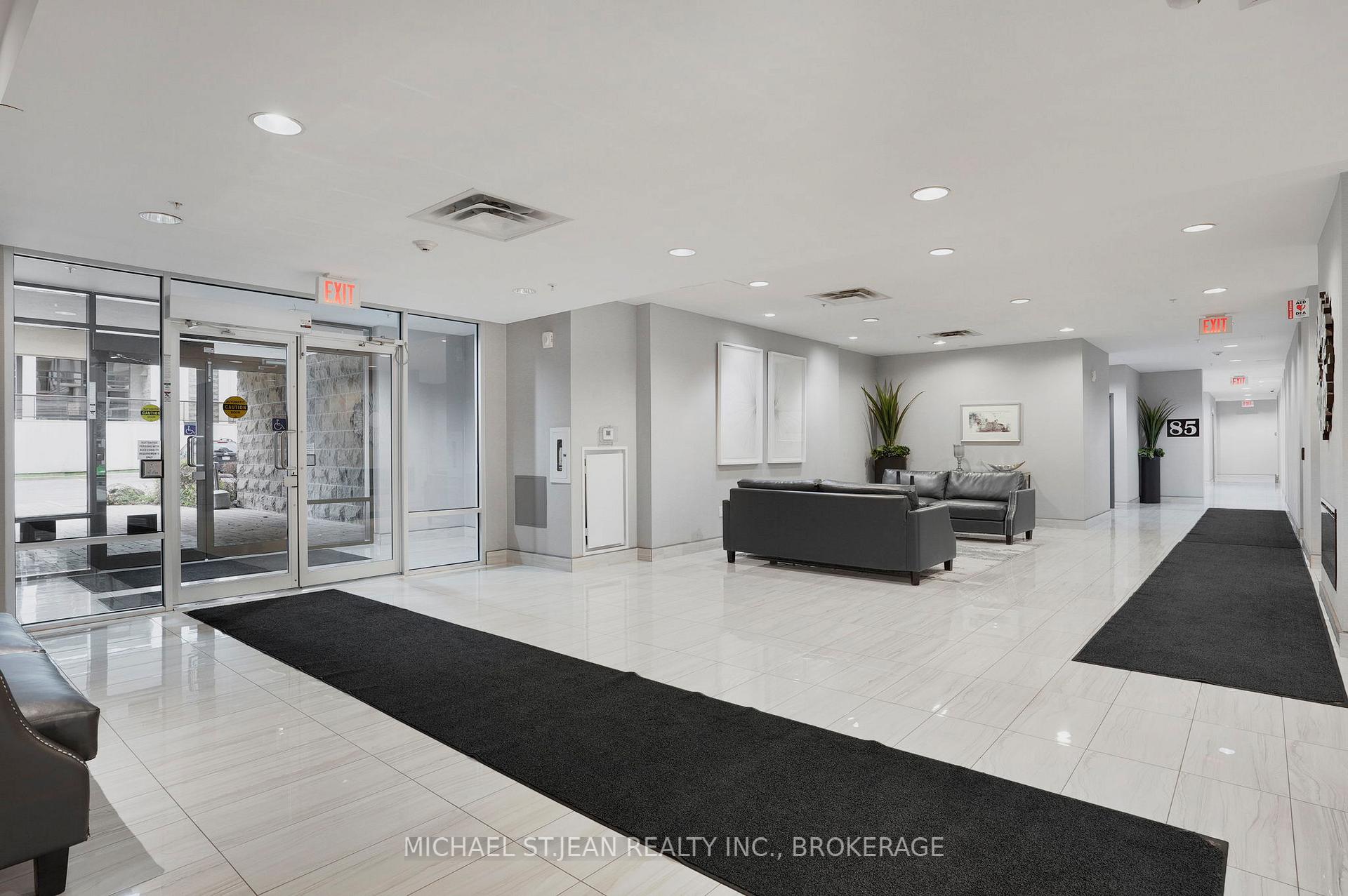 1 Bedroom Condo at 85 Robinson,  Hamilton For sale