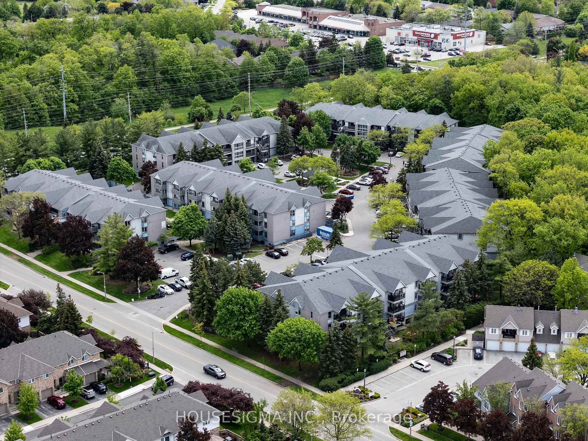 2 Bedrooms Condo at 2010 Cleaver, Burlington For sale