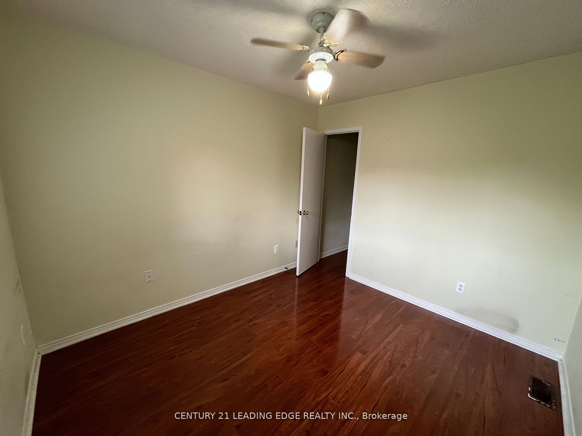 5865 Dalebrook Crescent, #34B