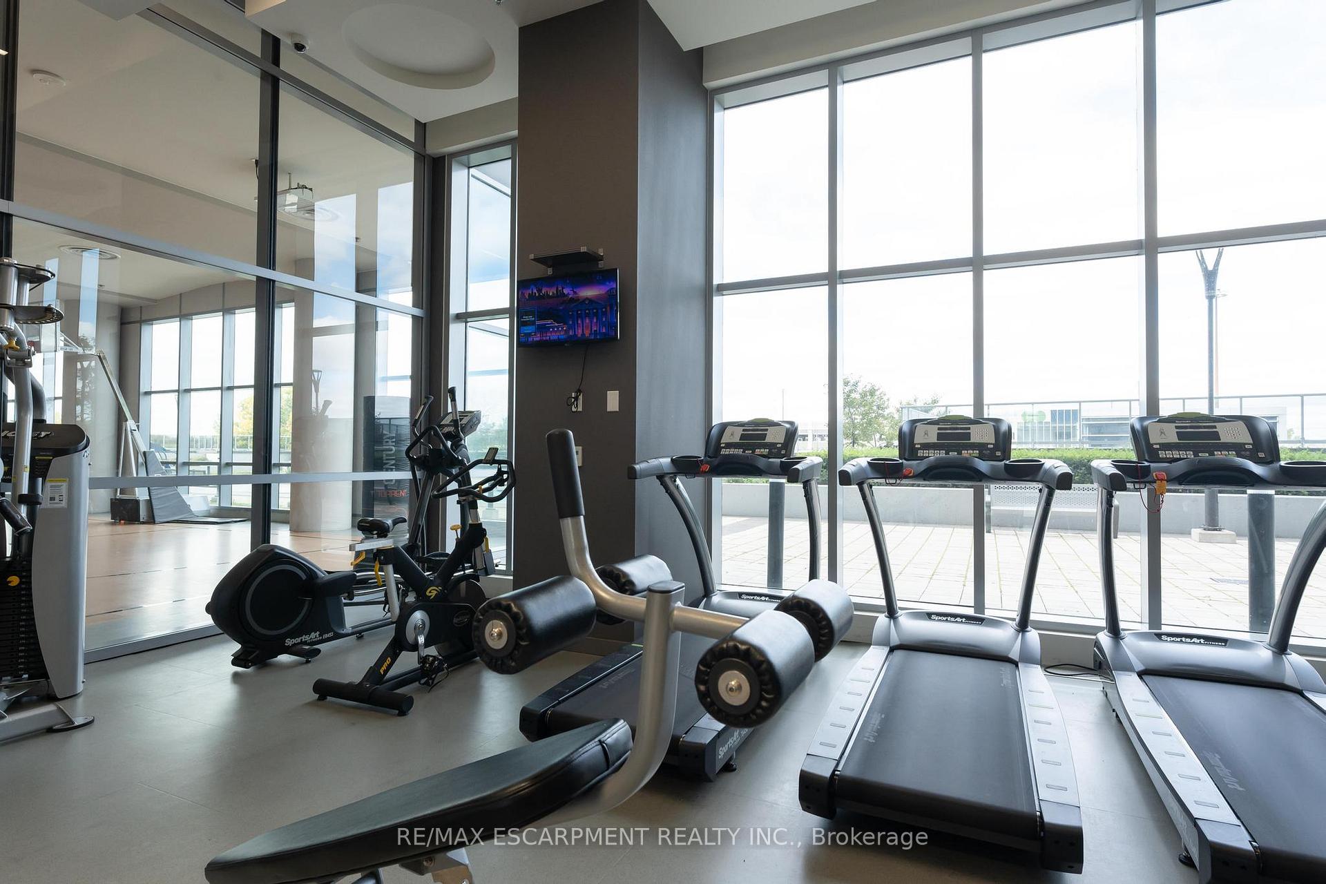 1 Bedroom Condo at 2087 Fairview, Burlington For sale