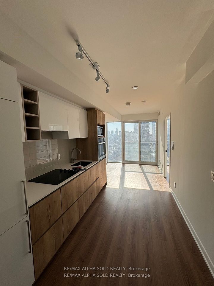 319 Jarvis