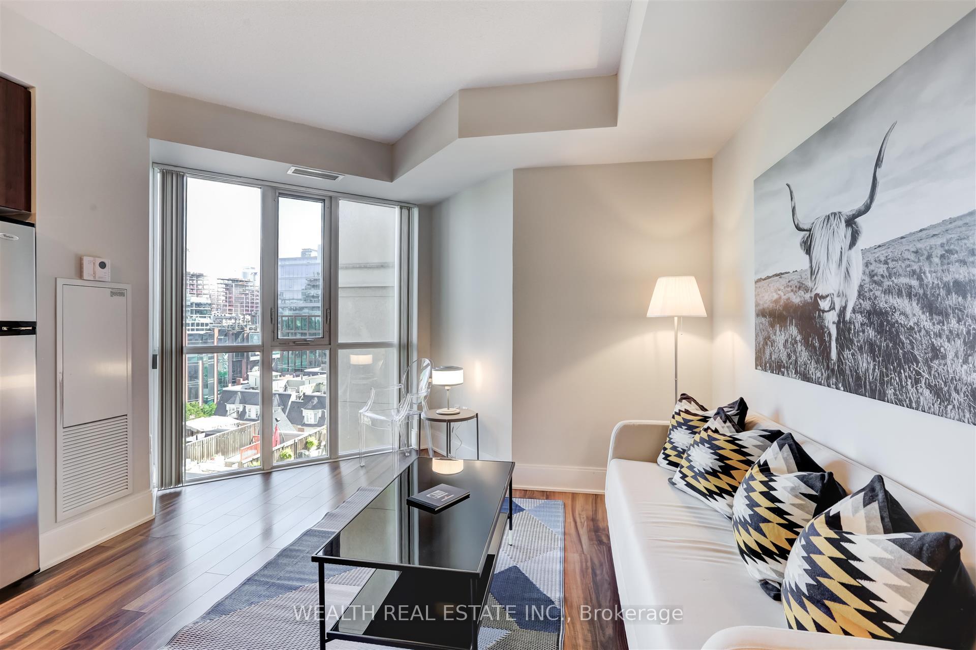 1 Bedroom Condo at 560 Front,  Toronto For sale