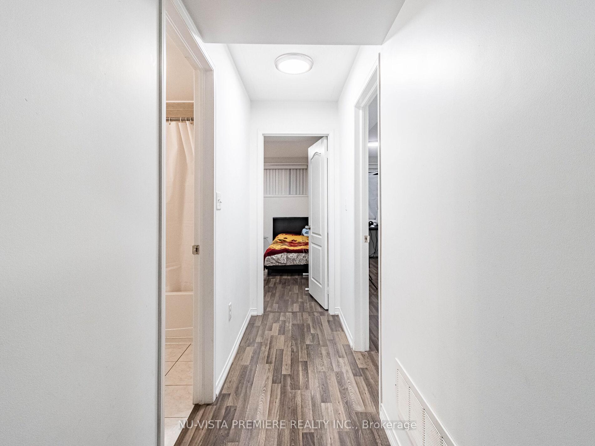 2 Bedrooms Condo at 2488 Post, Oakville For sale