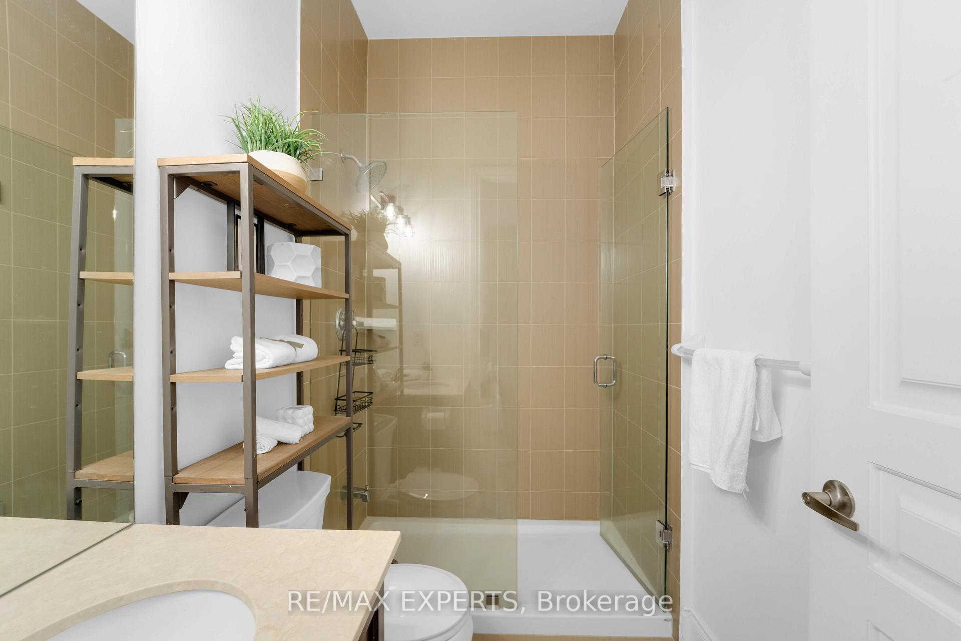 1 Bedroom Condo at 9255 JANE,  Vaughan For sale