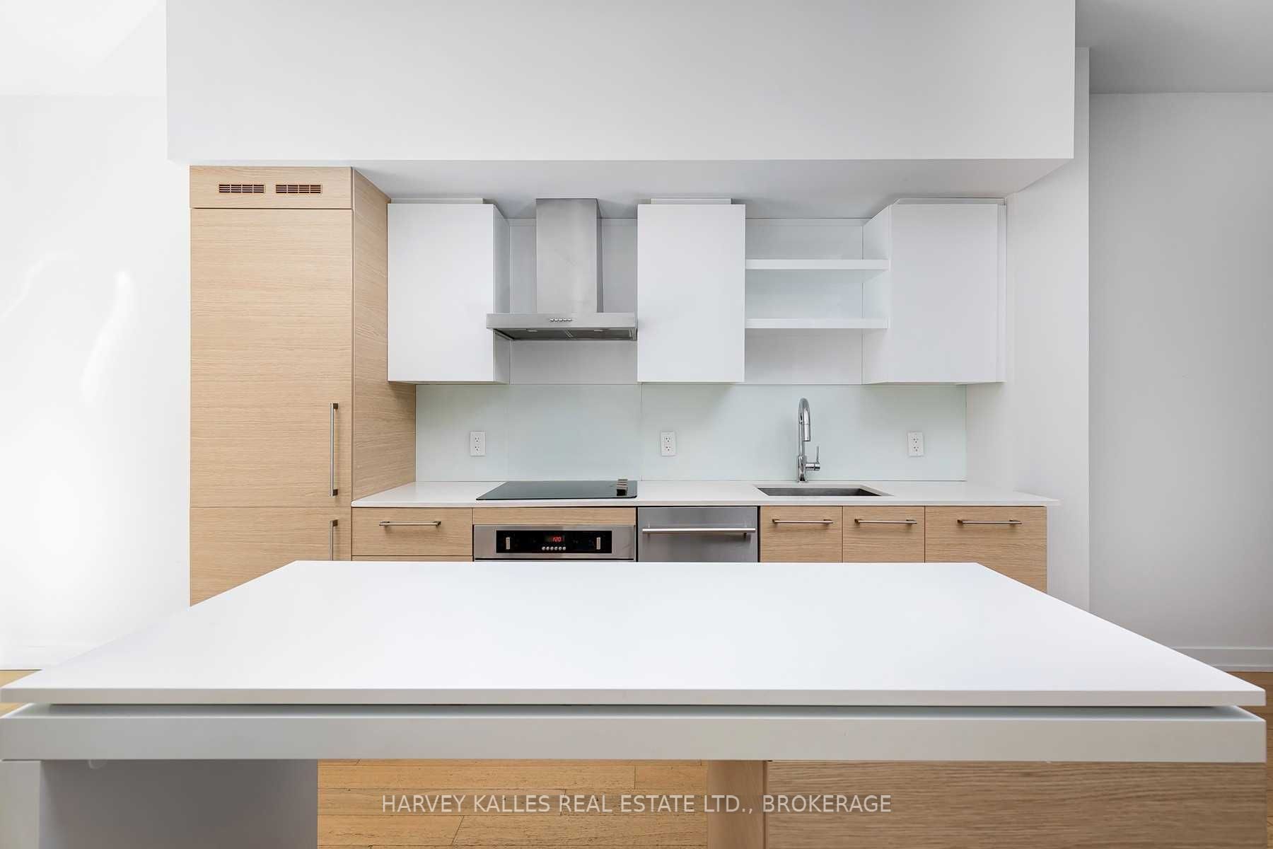 1030 King Street W 1002