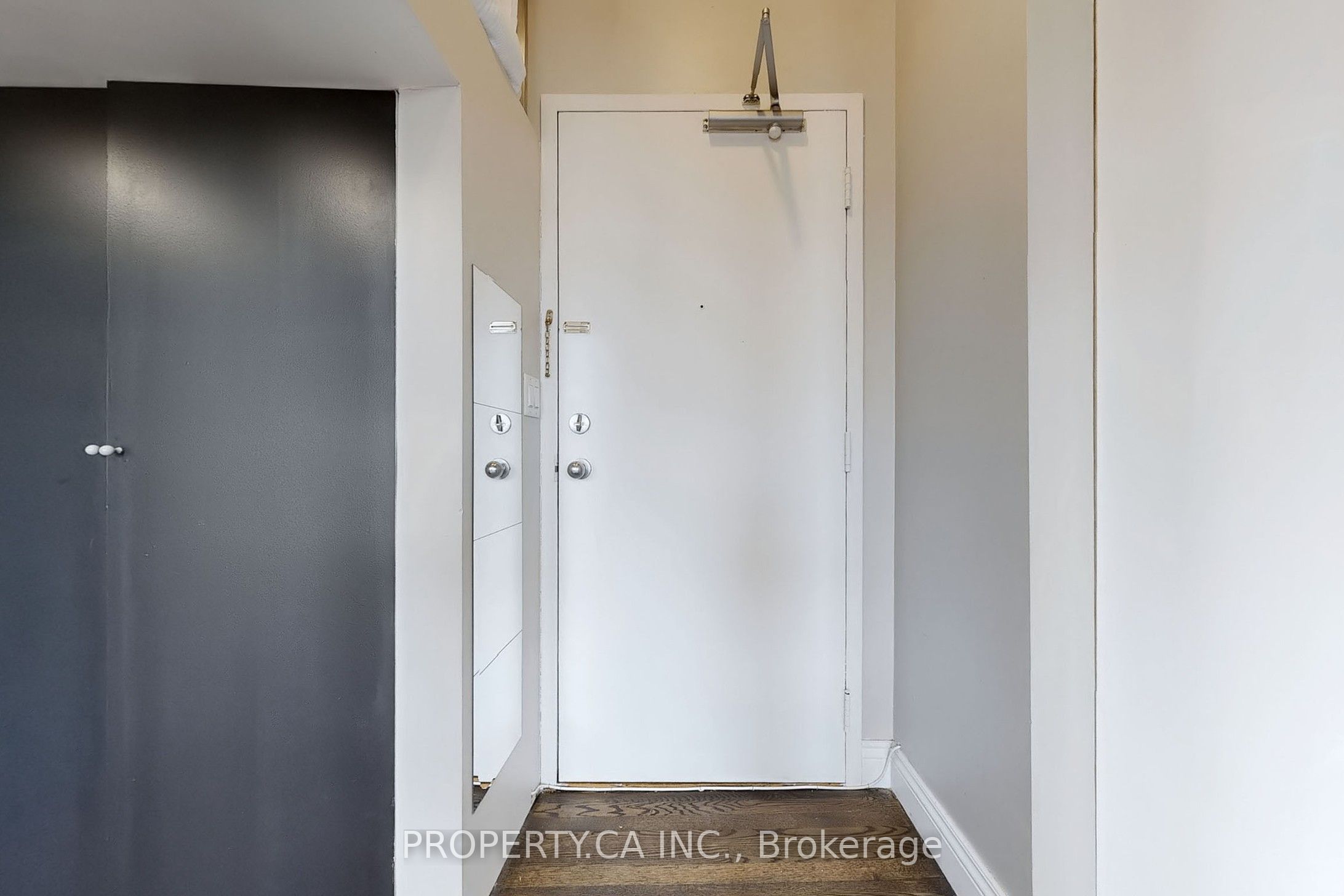 24 Noble Street, #210