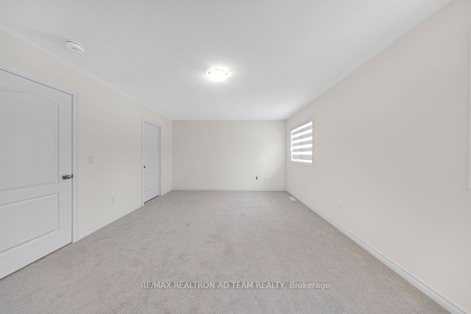 https://trreb-image.ampre.ca/iplFbxriN1TZYP4MkgiAuf08F1IahYy_HUUVQn4vg9w/rs:fit:960:960/wm:.5:so:0:50:.4/wmsh:10/wmt:PHNwYW4gZm9yZWdyb3VuZD0nd2hpdGUnIGZvbnQ9JzY4Jz5SRS9NQVggUkVBTFRST04gQUQgVEVBTSBSRUFMVFksIEJyb2tlcmFnZTwvc3Bhbj4/L3RycmViL2xpc3RpbmdzLzQwLzgyLzIzLzQ1L3AvZWQyYjdjZjQtNzdiOS00NjQ0LWFiZTUtMzY3MWEyOWU3MzNmLmpwZw.jpg