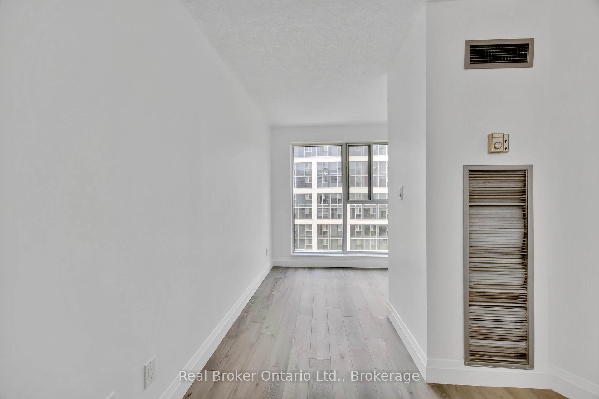 2 Bedrooms Condo at 222 The Esplanade, Toronto For sale