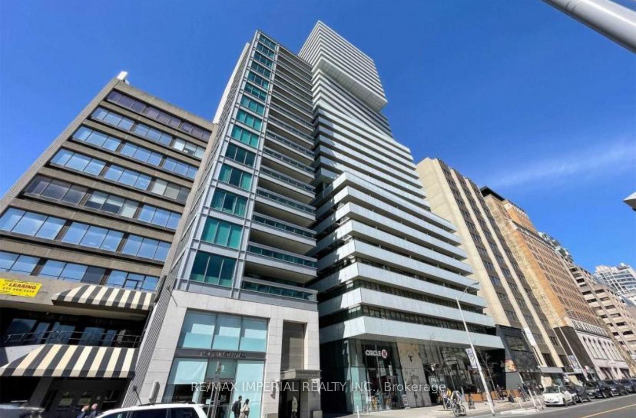 2 Bedrooms Condo at 200 Bloor, Toronto For sale
