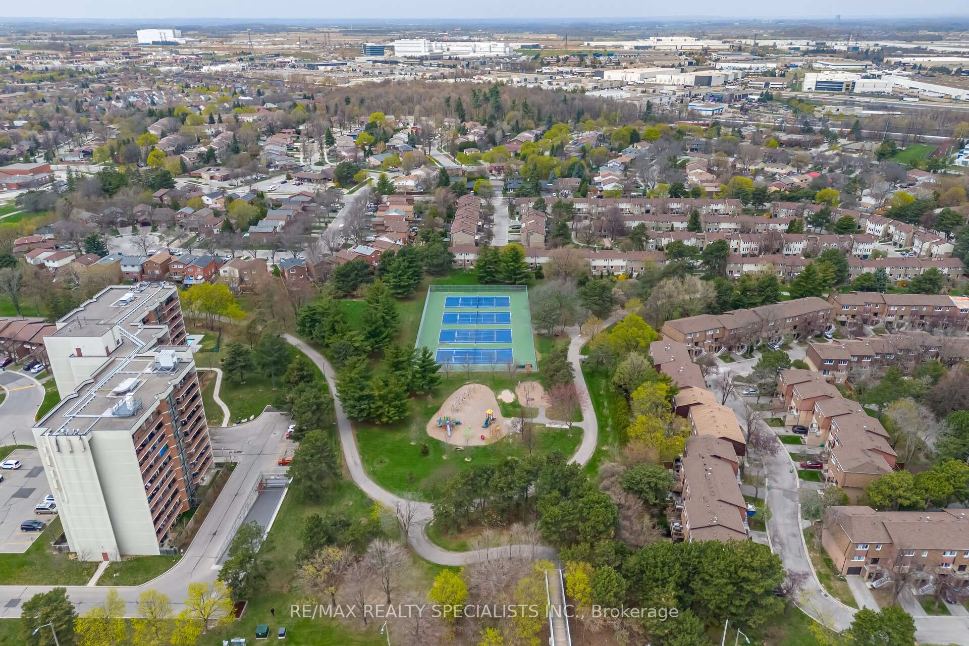 3 Bedrooms Condo at 7077 Estoril,  Mississauga For sale