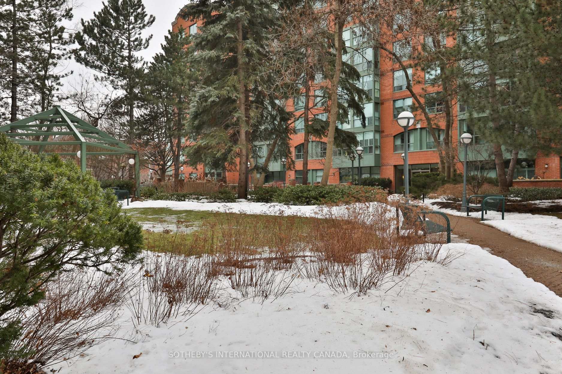 2 Bedrooms Condo at 284 Bloor, Toronto For sale