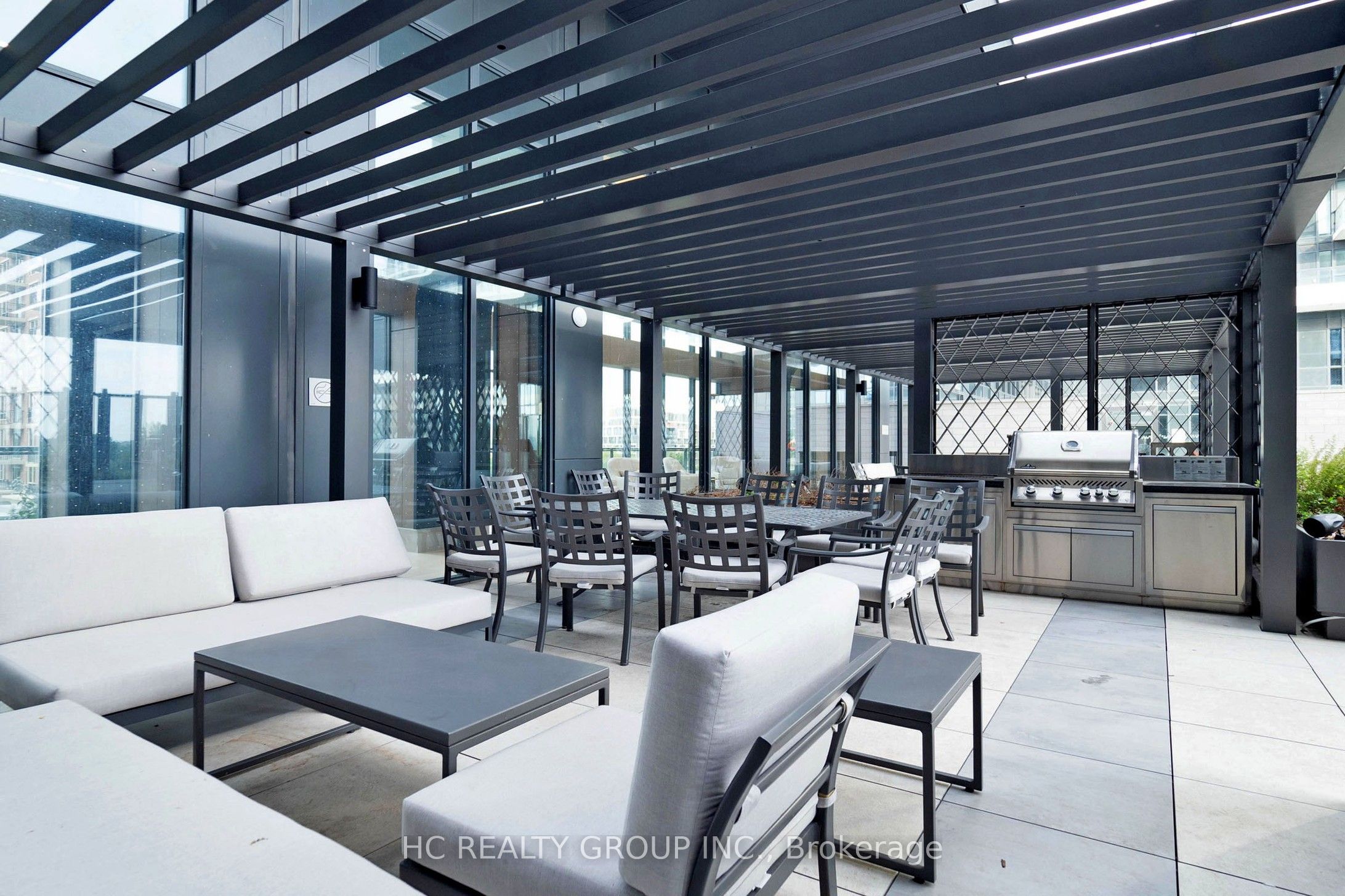 30 Inn On The Park Drive, #222
